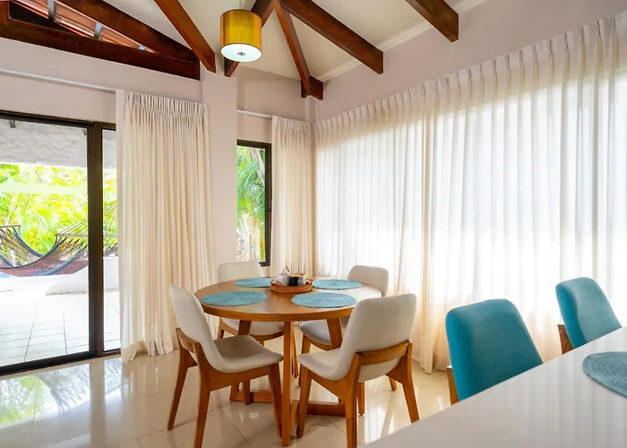 Serenidad Costera Villa *